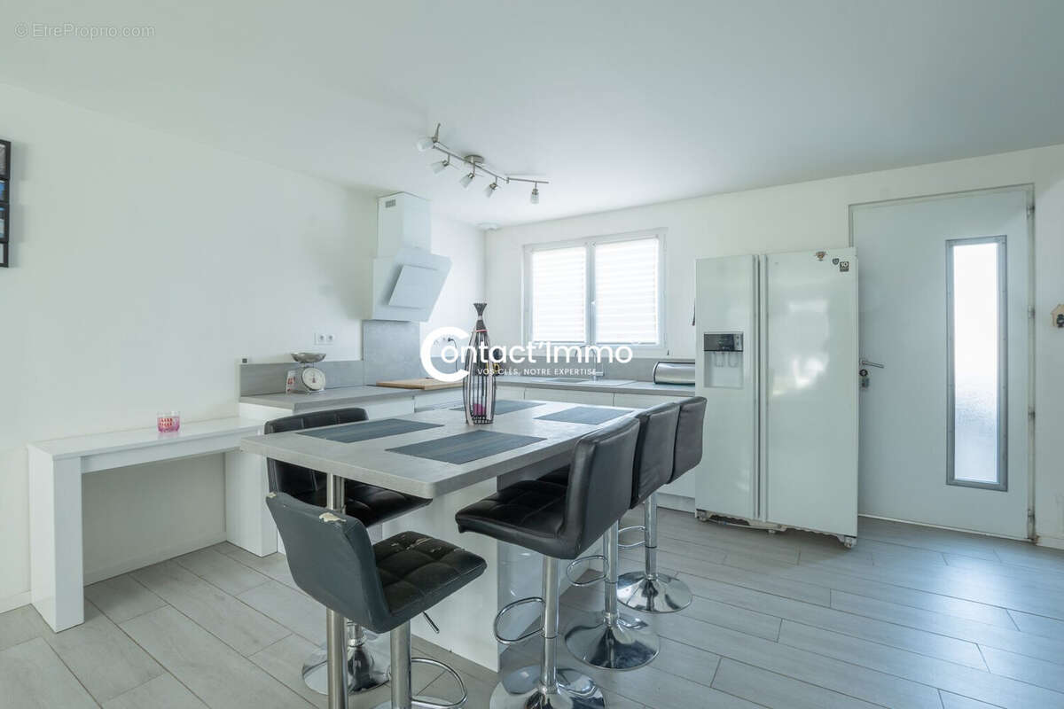 Maison 106 m² à Lezoux  - photo 7