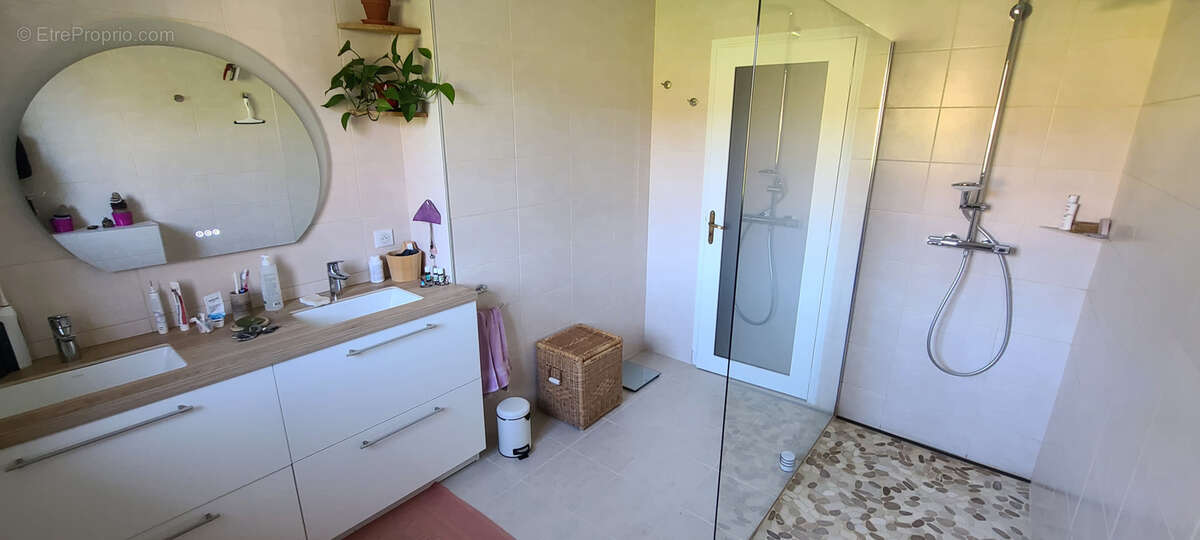 Maison à VAYRAC