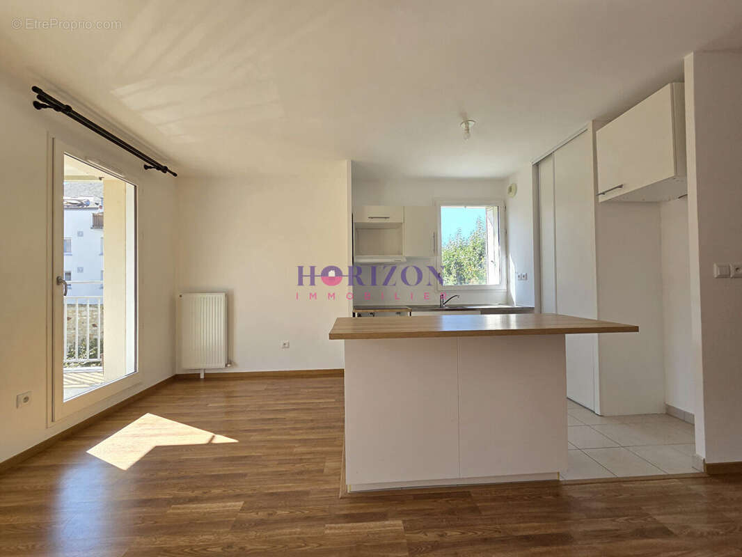 Appartement à LA CHAPELLE-EN-SERVAL