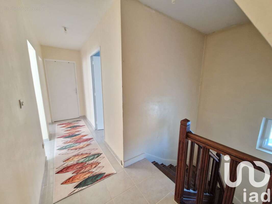 Photo 9 - Maison à POILLY-LEZ-GIEN