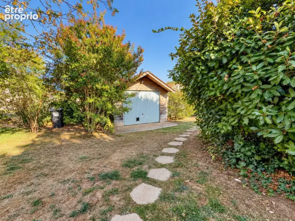 01150 BLYES   Maison 4 chambres, sous-sol complet et jardin clos de 1 086 m2 - photo 4