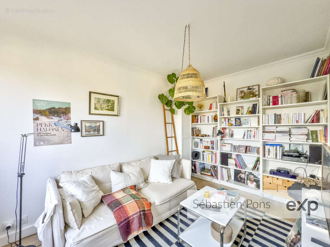 Appartement à VILLEPREUX