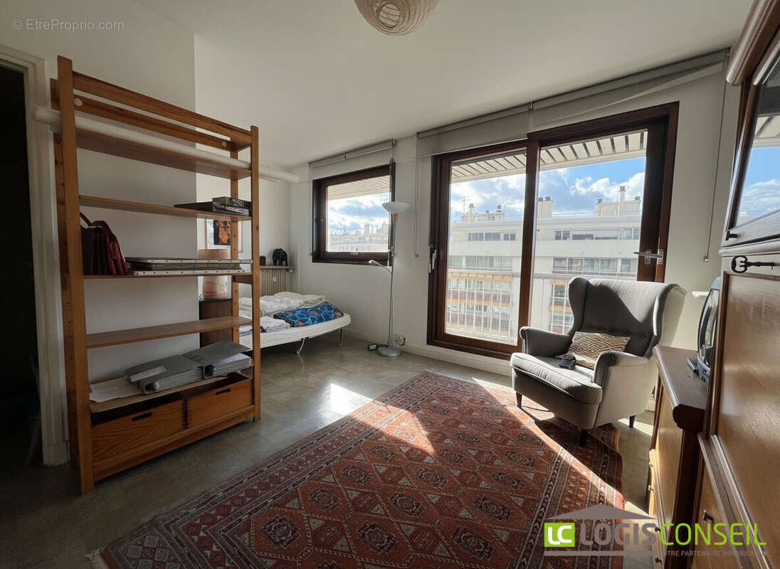Appartement à BOURG-LA-REINE