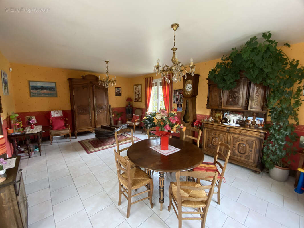 Maison à VALMONT