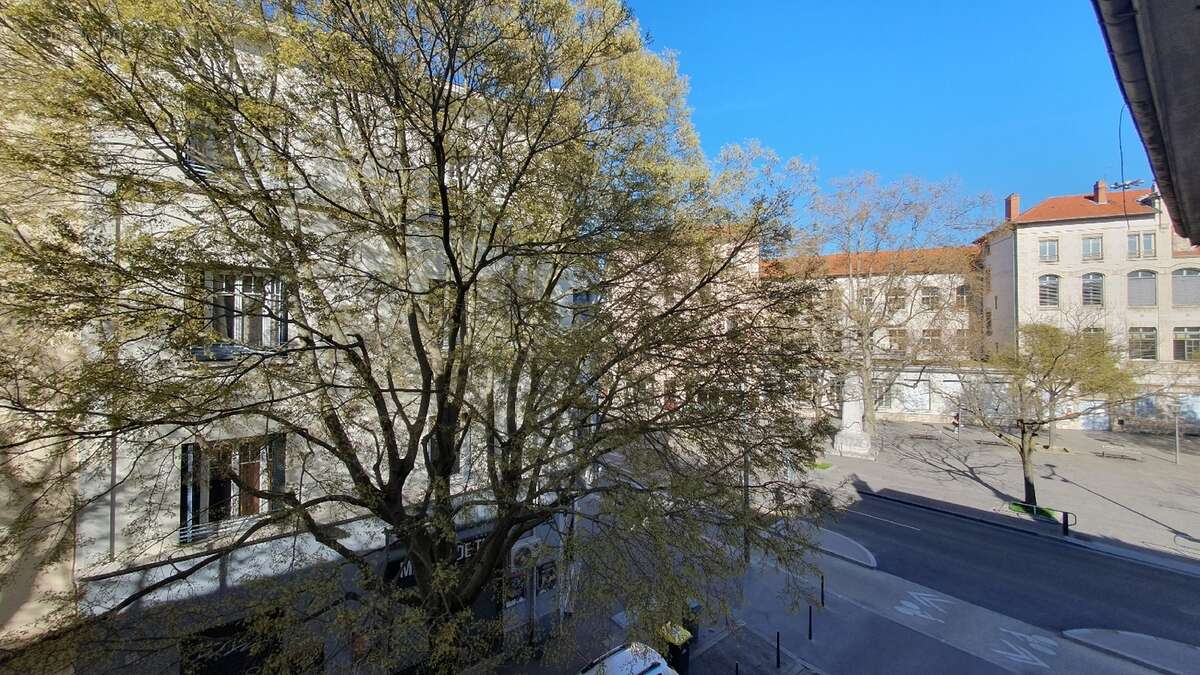 Appartement à LYON-8E