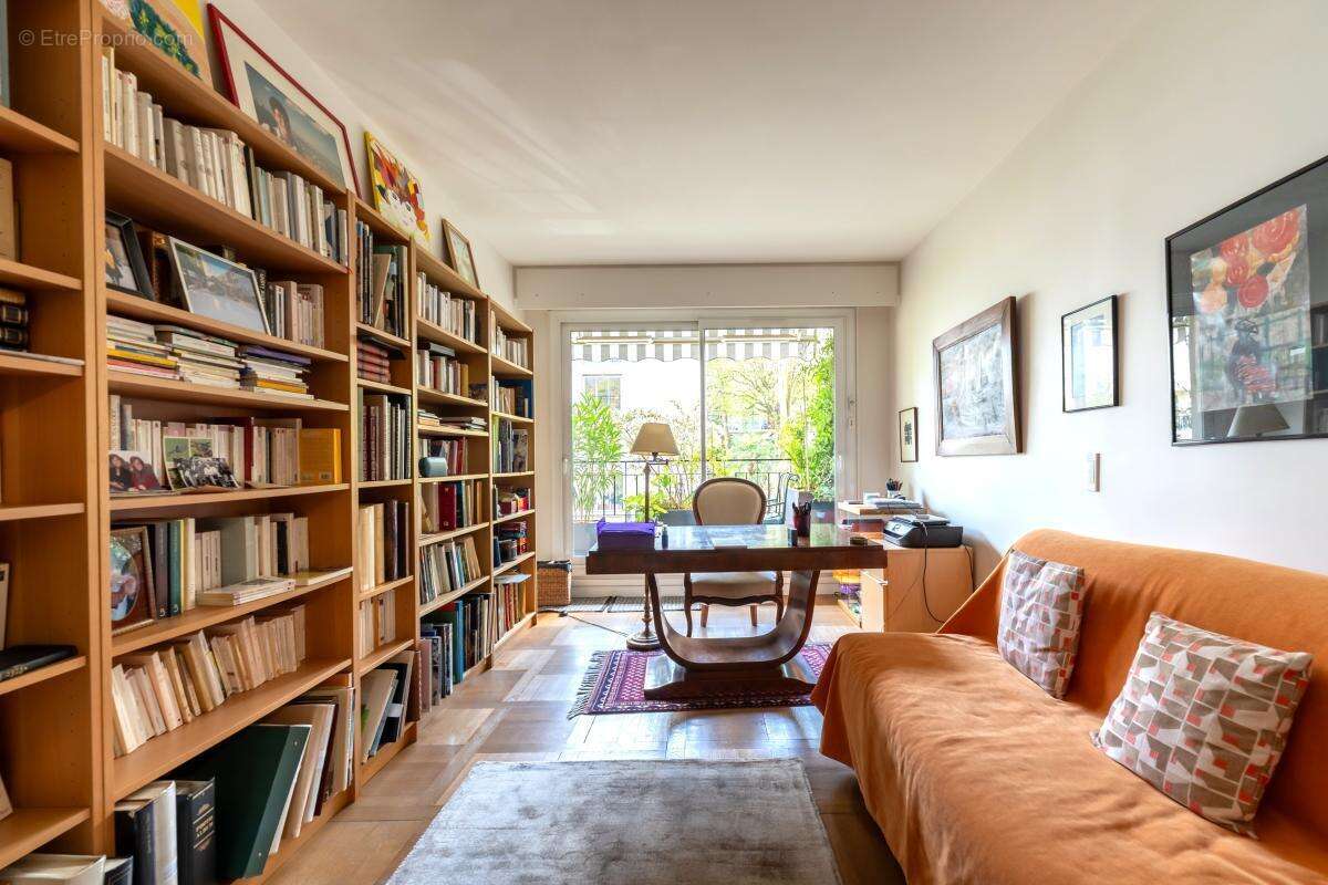 Appartement à VILLE-D'AVRAY