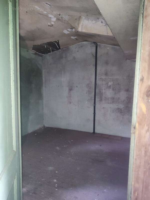 Appartement à MONTENDRE