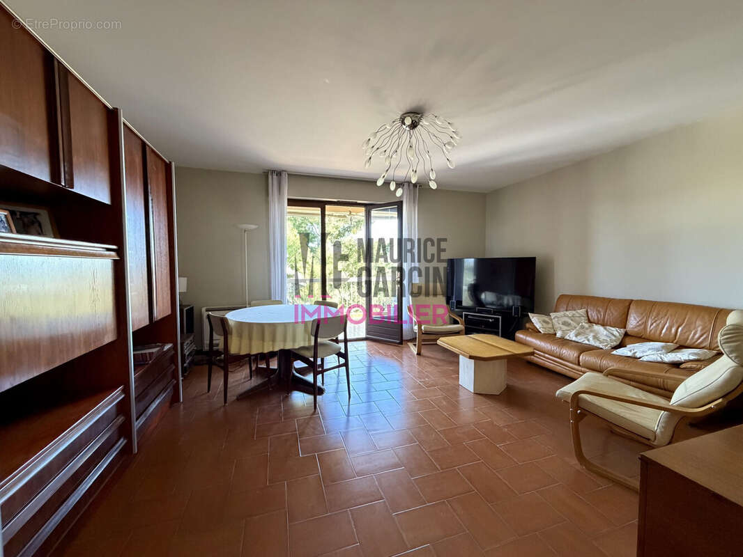 Appartement 78 m² à Carpentras  - photo 4