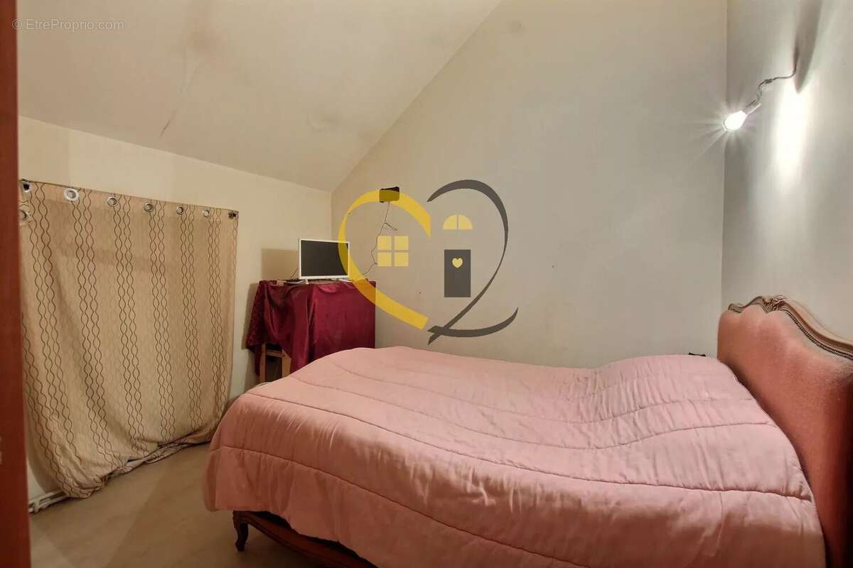 Maison à SAINT-MARTIN-D&#039;AUXIGNY