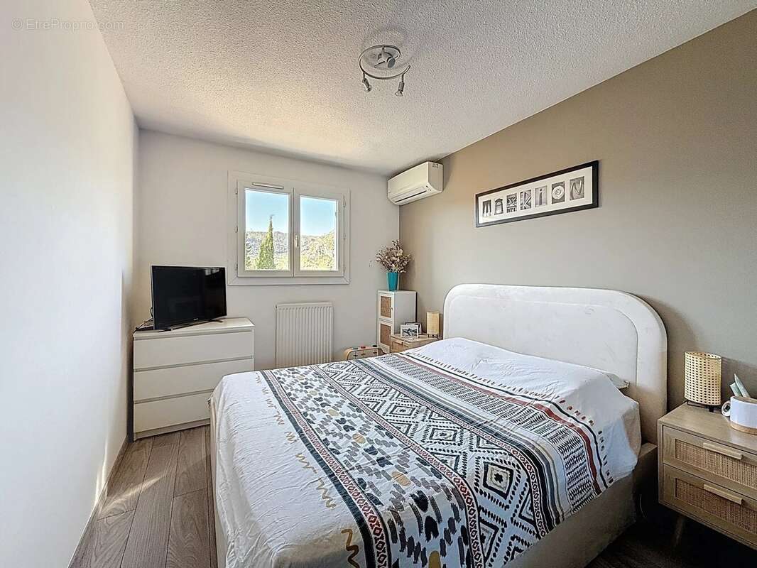 Appartement à TOURRETTE-LEVENS