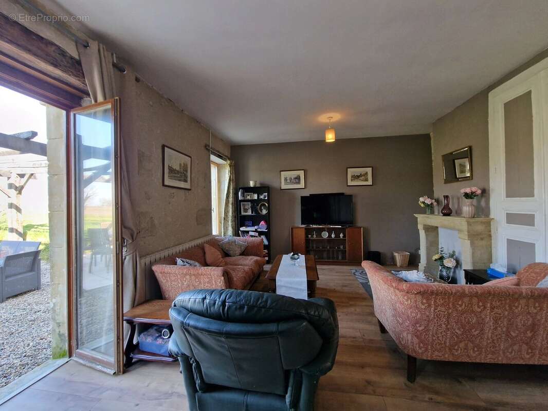 Maison à LAUZUN