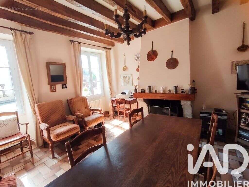 Photo 2 - Maison à ALLUYES