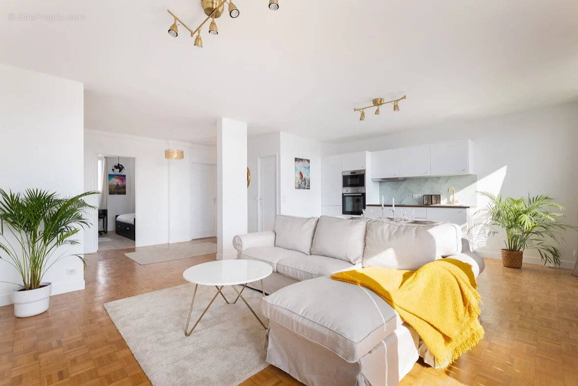 Appartement à PARIS-20E