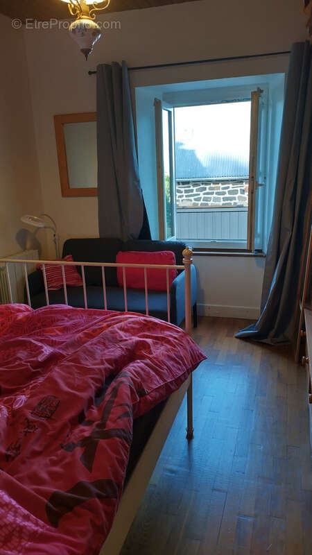 Maison en pierres avec grand garage vendue meublée - photo 14