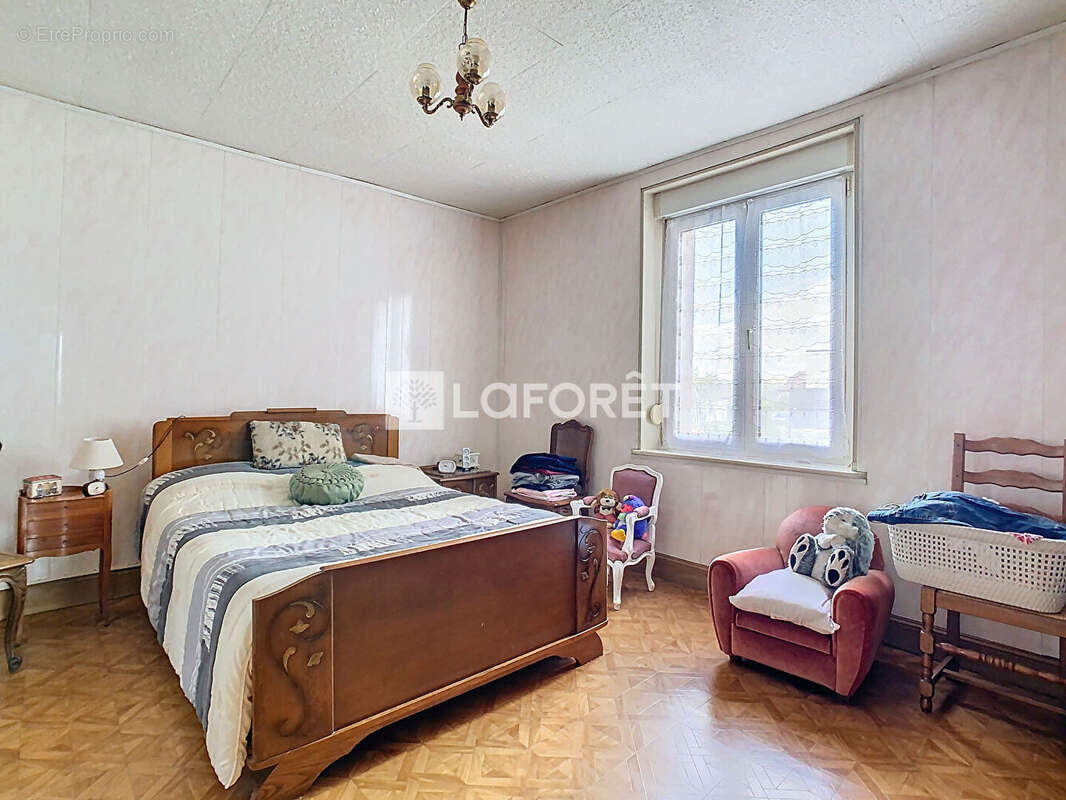 Appartement à NEUFCHATEAU