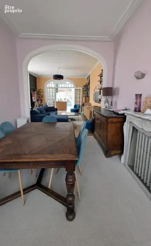Maison semi-individuelle avec cachet, 4 chambres, 2 garages, grande terrasse - photo 4