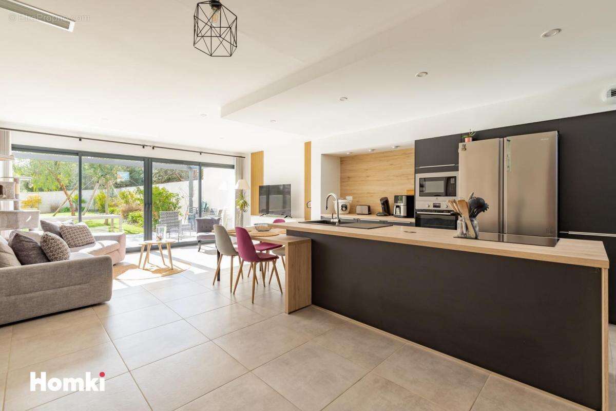 Maison/Villa T4 de 115 m² à Narbonne 11100 - photo 4