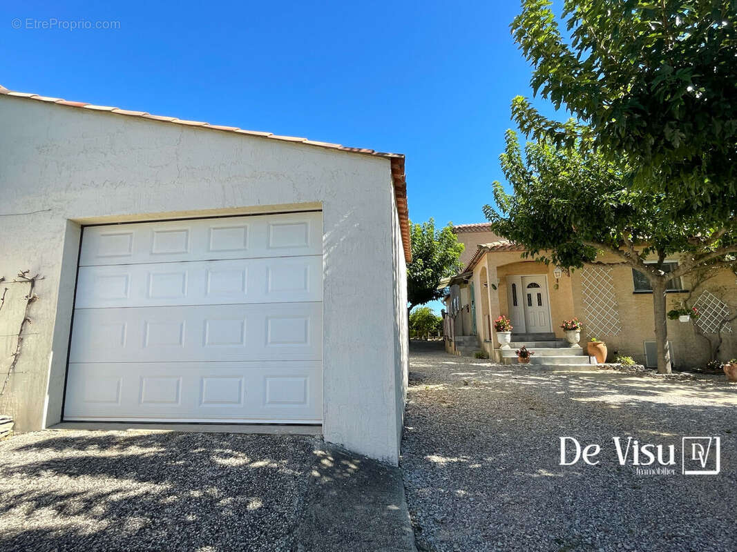 Maison à SAINT-FELIX-DE-LODEZ
