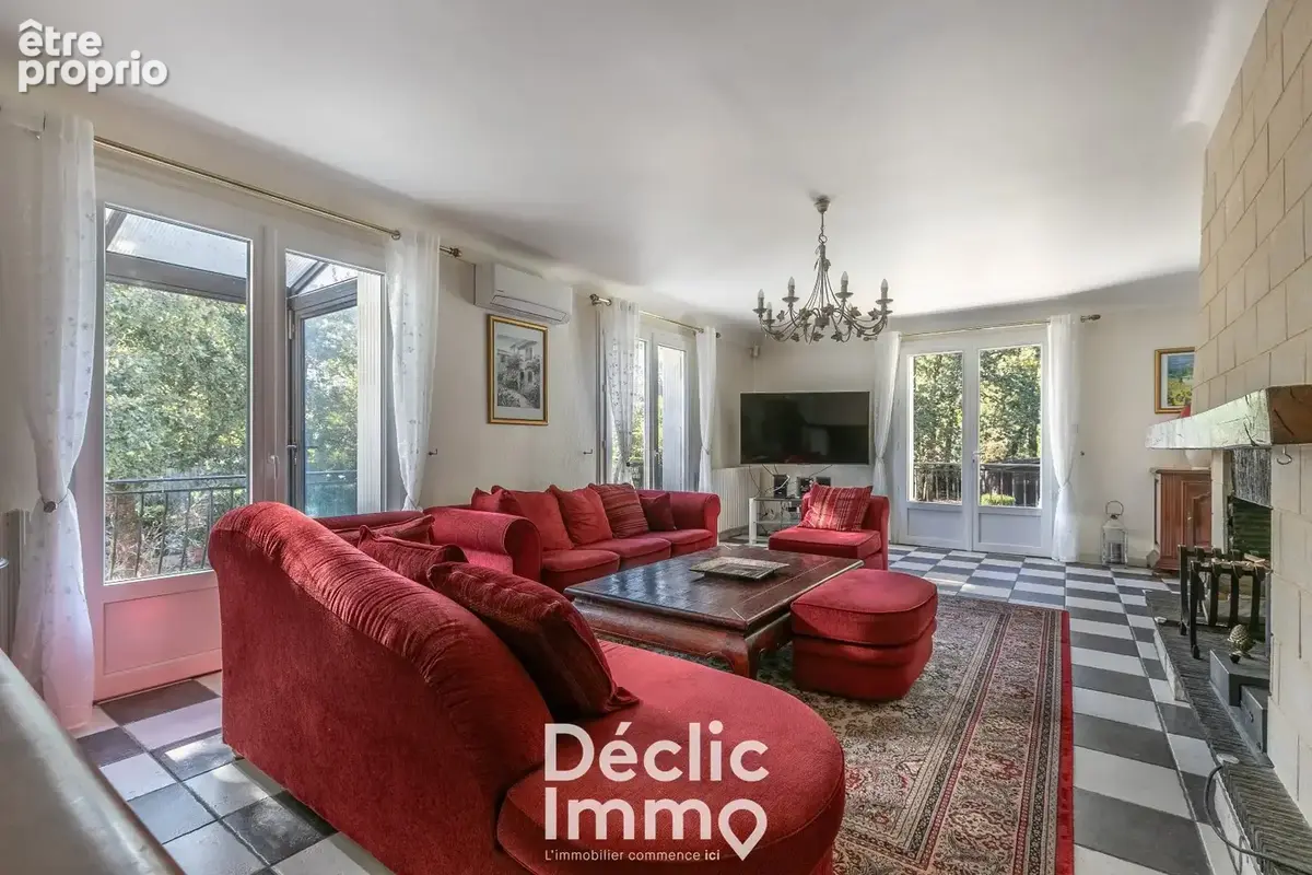 Maison familiale avec piscine et double garage - Saucats - photo 7