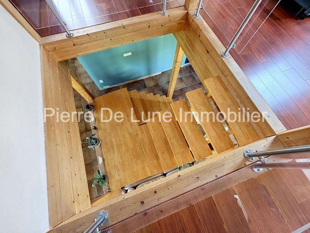 Trévignin – Maison d'exception en ossature bois avec vue dominante, piscine et panorama sur les montagnes - photo 24