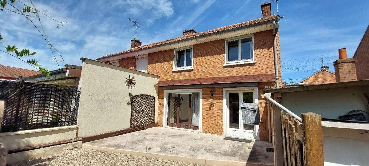 Maison 81 m² à Loison-Sous-Lens  - photo 2