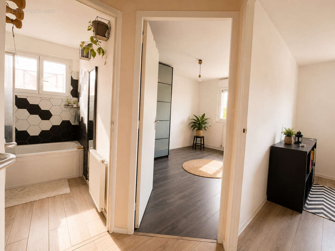 FLOIRAC   Maison T3 de 72 m2 avec garage et jardin - photo 6