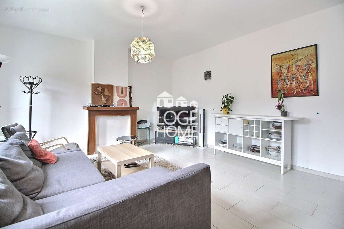 Maison à SIN-LE-NOBLE