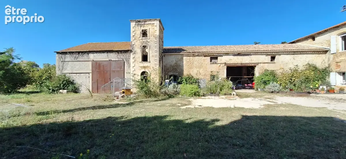 Sorgues - MAS 7 pièces 274 m² + ANNEXES 500 m²  sur 4082 m² de terrain - photo 13