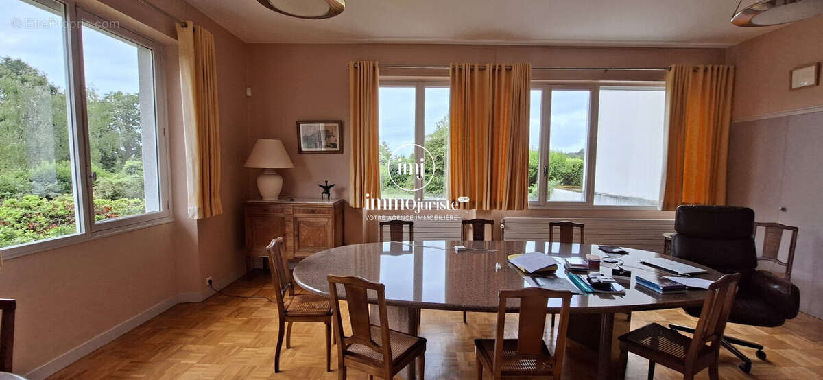 Maison 287 m² à Razes  - photo 6