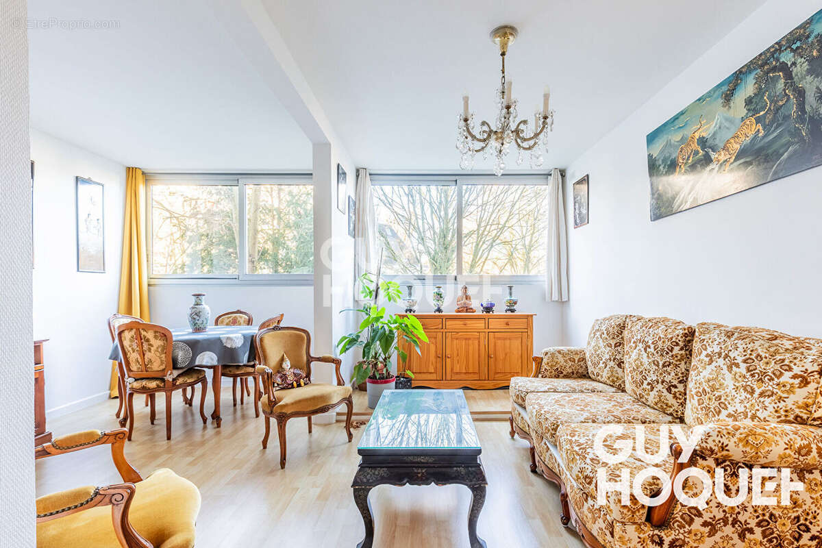 Appartement à SAVIGNY-SUR-ORGE