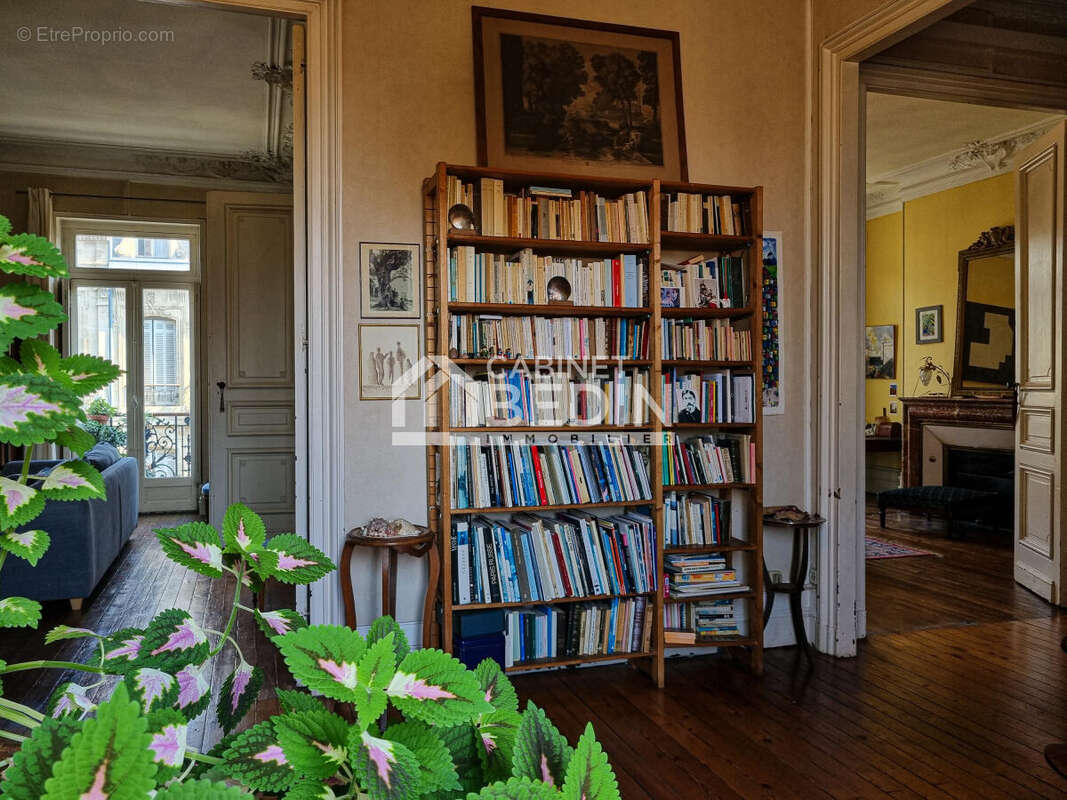 Appartement à BORDEAUX