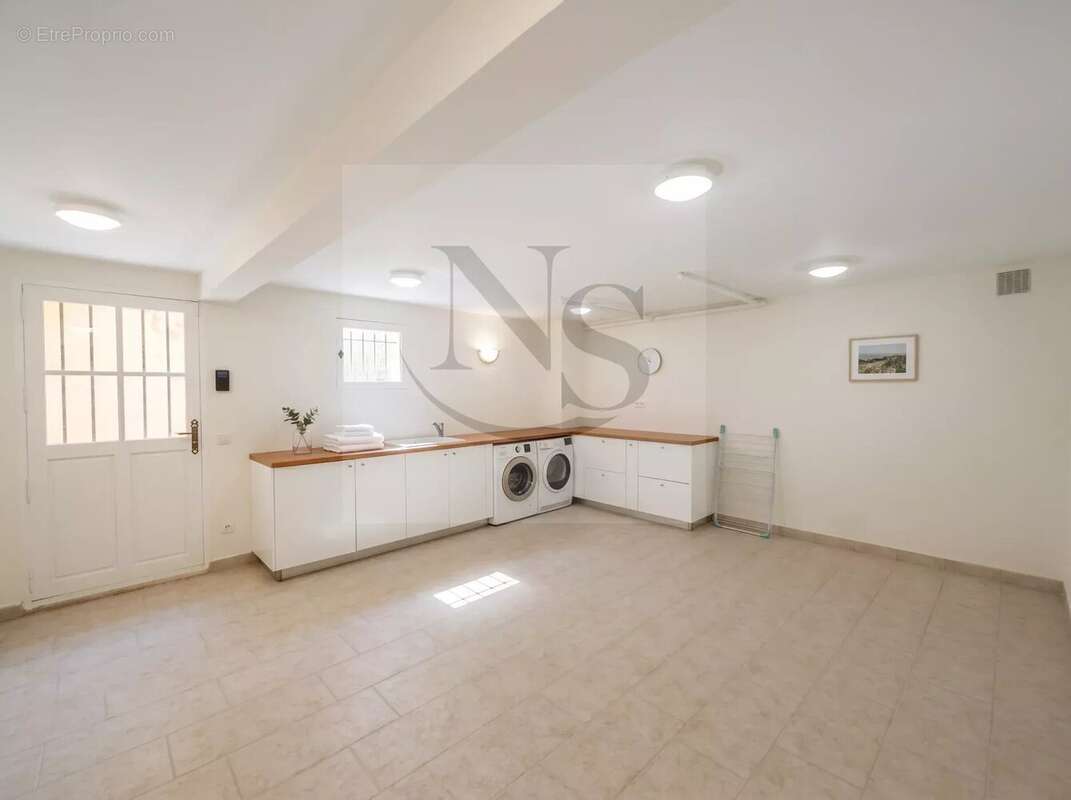 Aix-en-provence / grande bastide familiale d’exception - photo 37