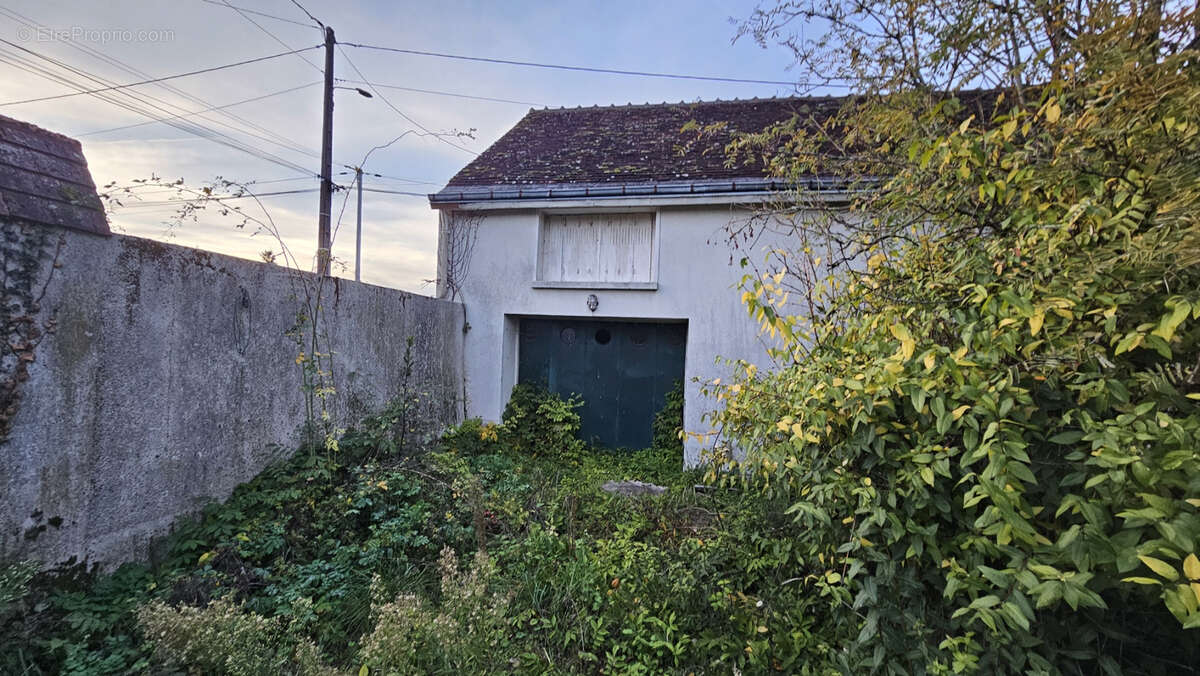 Maison à SAINT-LUBIN-EN-VERGONNOIS
