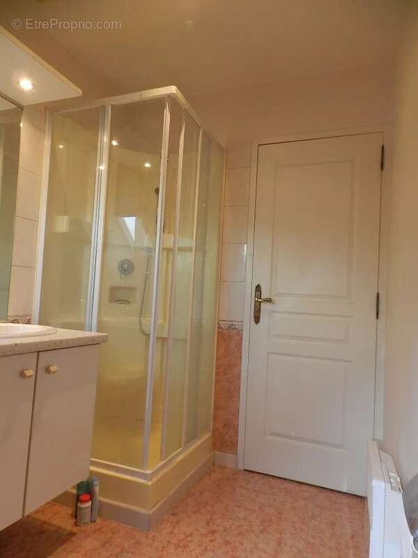 Maison à CREVECOEUR-EN-AUGE