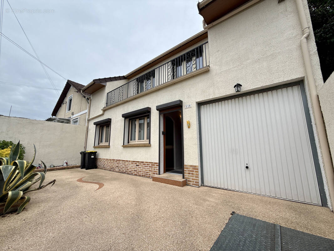 Maison à LE BLANC-MESNIL