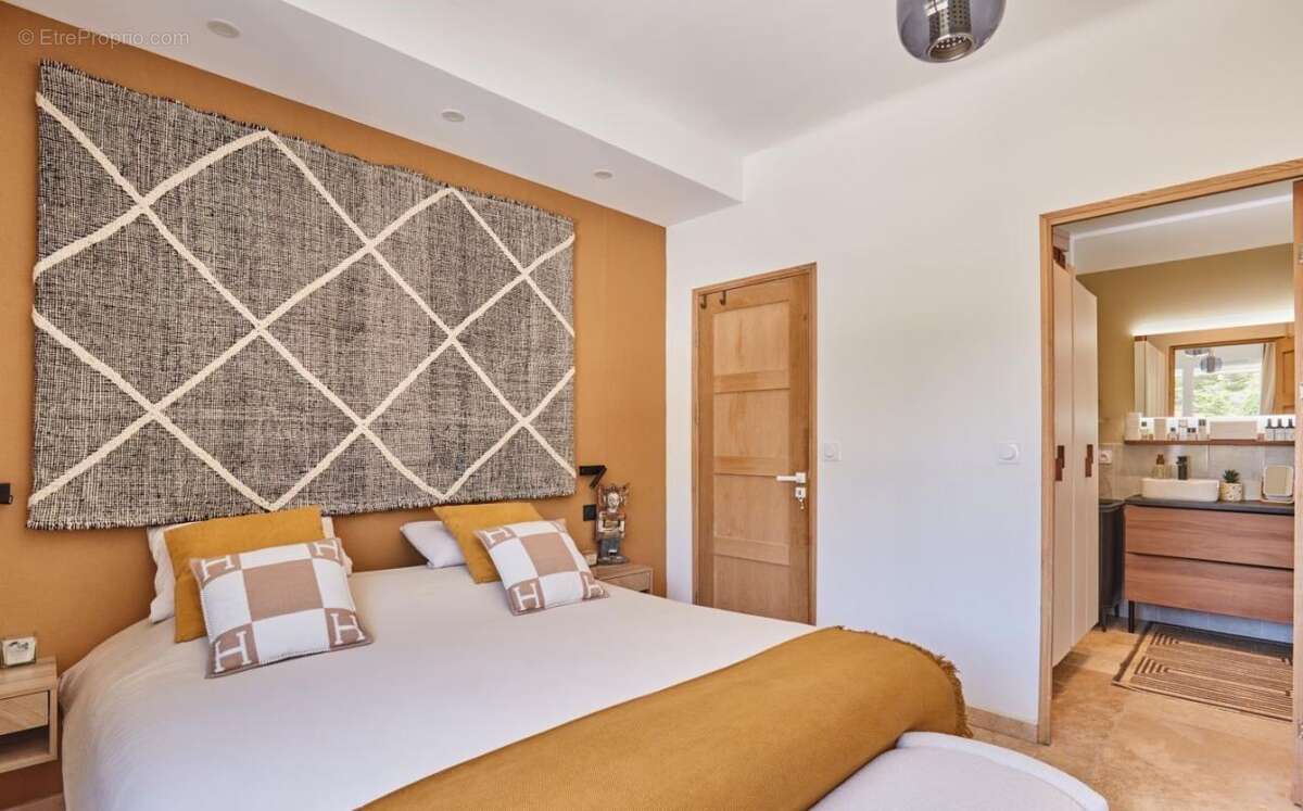 Maison à SAUSSET-LES-PINS