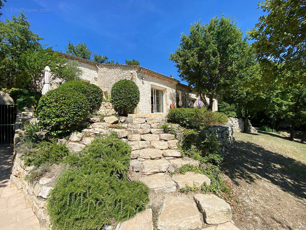 Maison à LA BEGUDE-DE-MAZENC