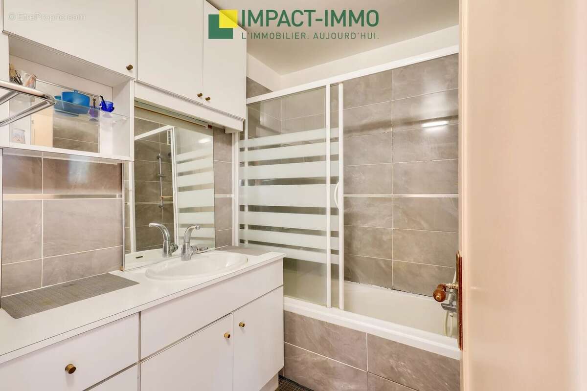 Appartement à BOIS-COLOMBES