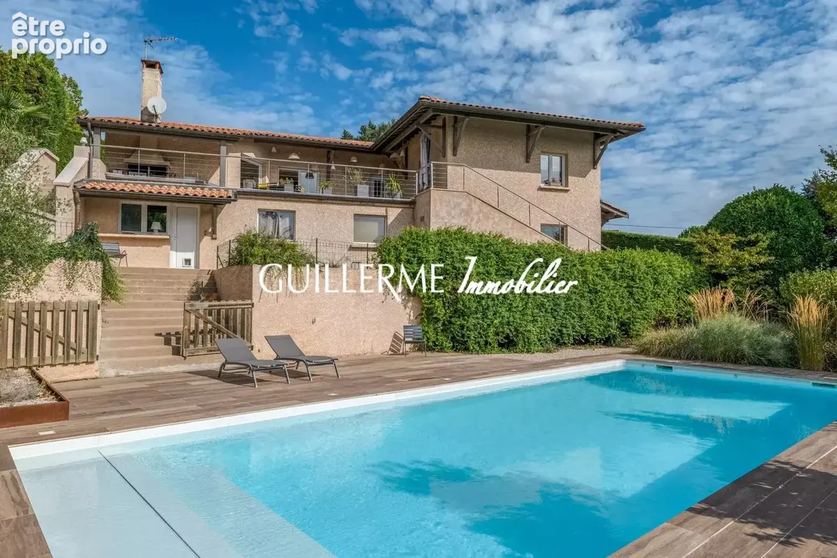 Maison Familiale avec Piscine - Fleurieux-sur-l'Arbresle - photo 1