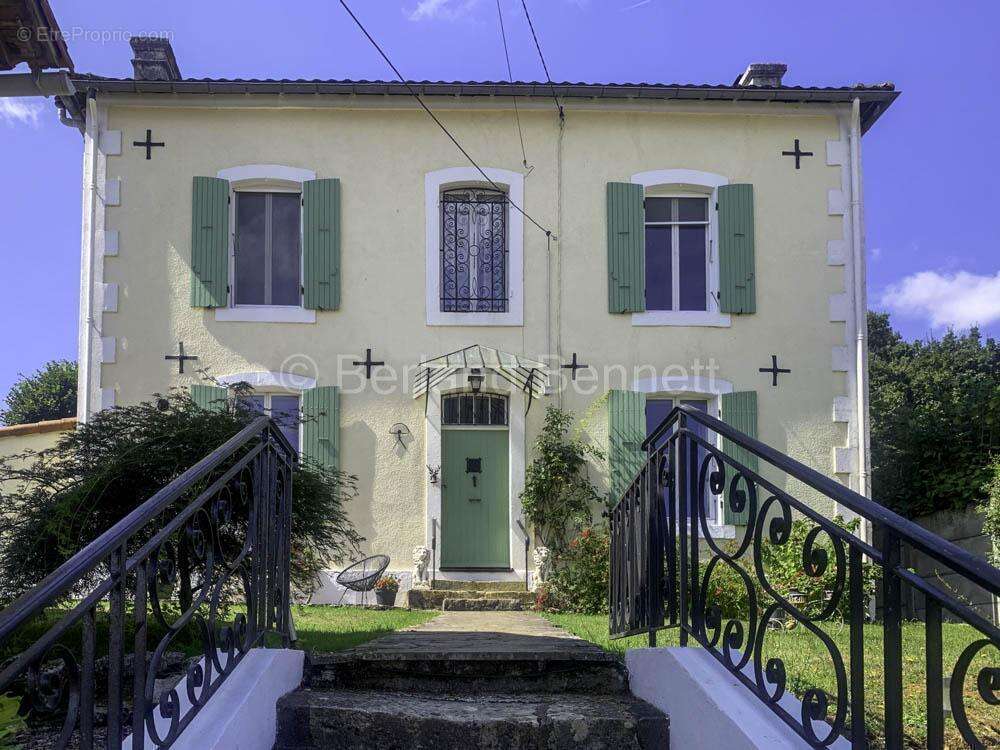 Maison à SAUZE-VAUSSAIS