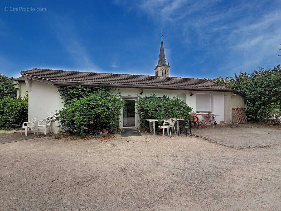 Maison 282 m² à Lux  - photo 4