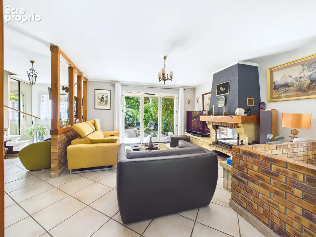 Maison 141 m² à Combs-La-Ville  - photo 4