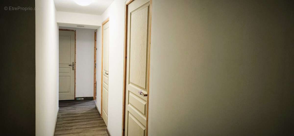 Belle maison en pierre rénovée - 163 m² habitables avec piscine et dépendances - photo 15