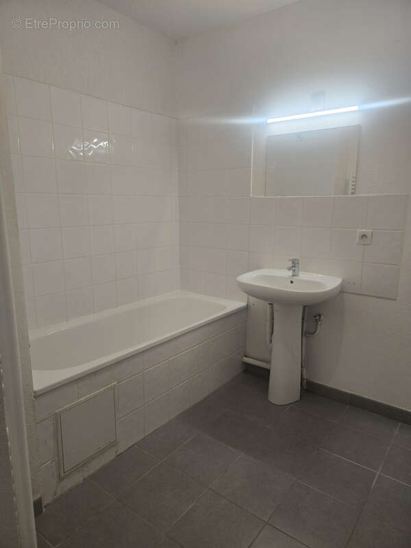 Appartement à SAINT-MARTIN-DE-CRAU