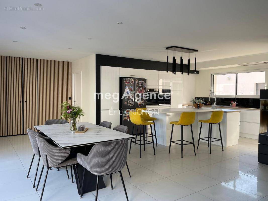 Maison à TALMONT-SAINT-HILAIRE