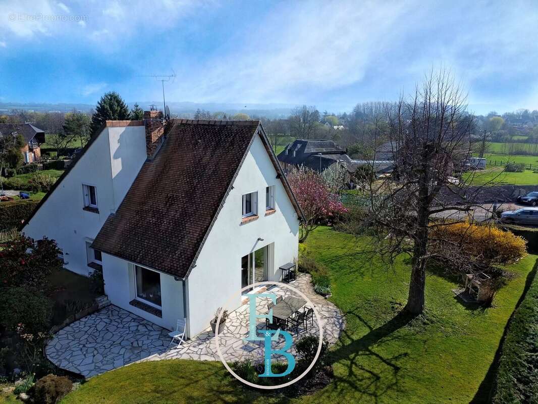 Maison à PONT-L'EVEQUE