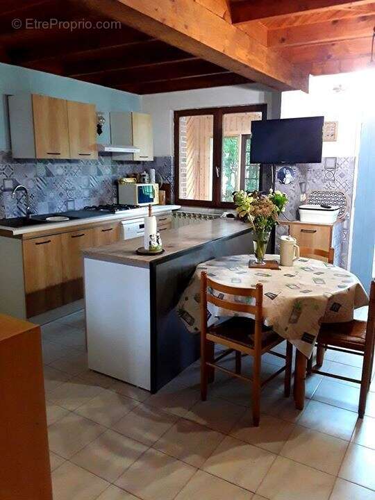 Maison à CROISILLES