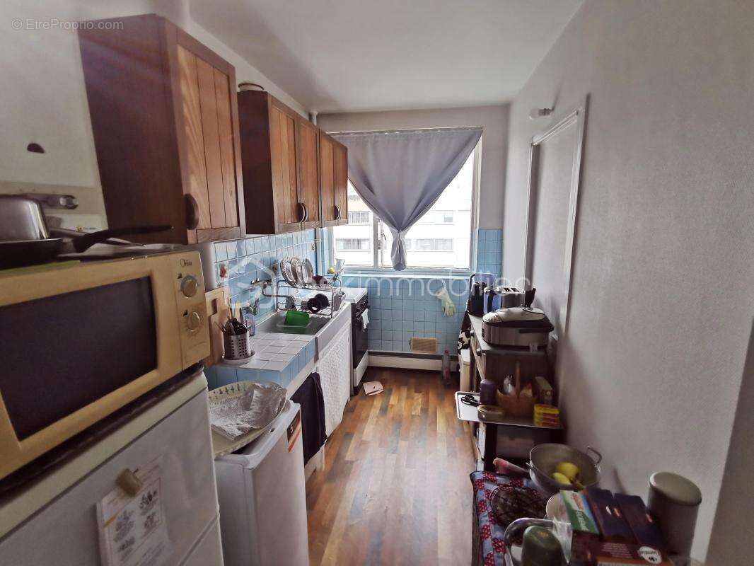 Appartement trois pièces d’une surface d’environ 53m2, situé rue de Sèvres à Boulogne-Billancourt - photo 3