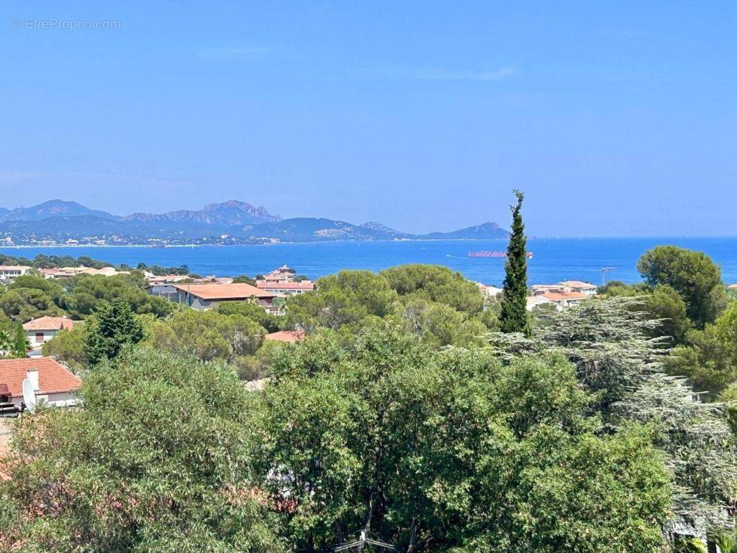 Appartement à FREJUS