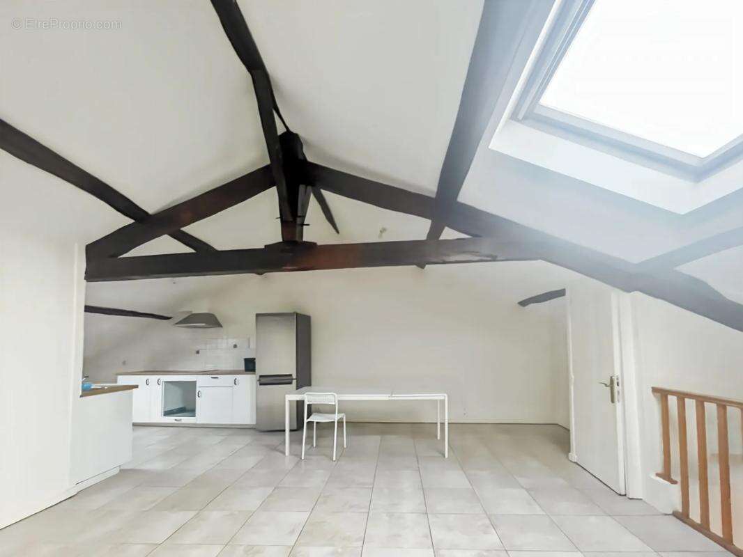 Appartement à CORBEIL-ESSONNES